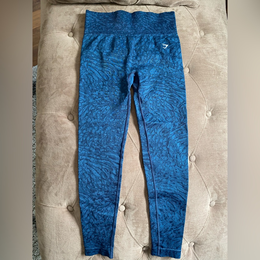 Gymshark Matching Two-Piece Active Set - Picture 5 of 9